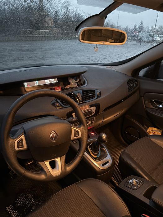 Renault Grand Scenic