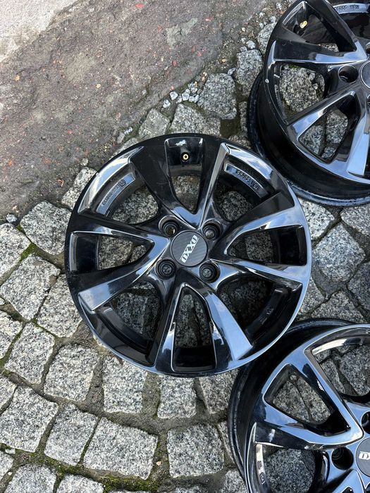 Felgi Aluminiowe 15 Yaris Baleno Rio C1 Mazda 2 4x100 ET40 Aygo