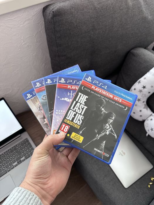 Продам комплект игр PS4 (5 шт.)