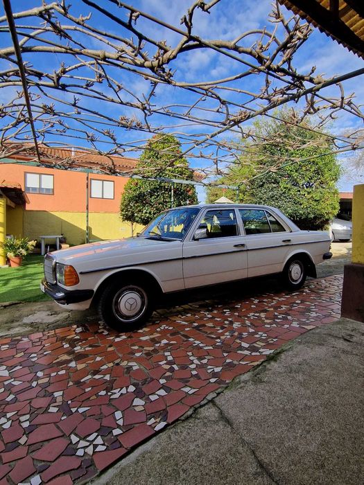 Mercedes W123 gasolina