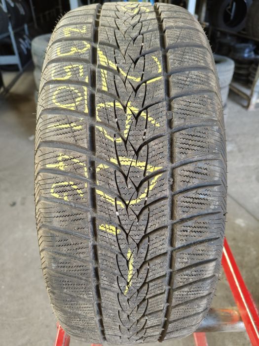 205/50R17 93V Minerva FrostTrackZ350/4G