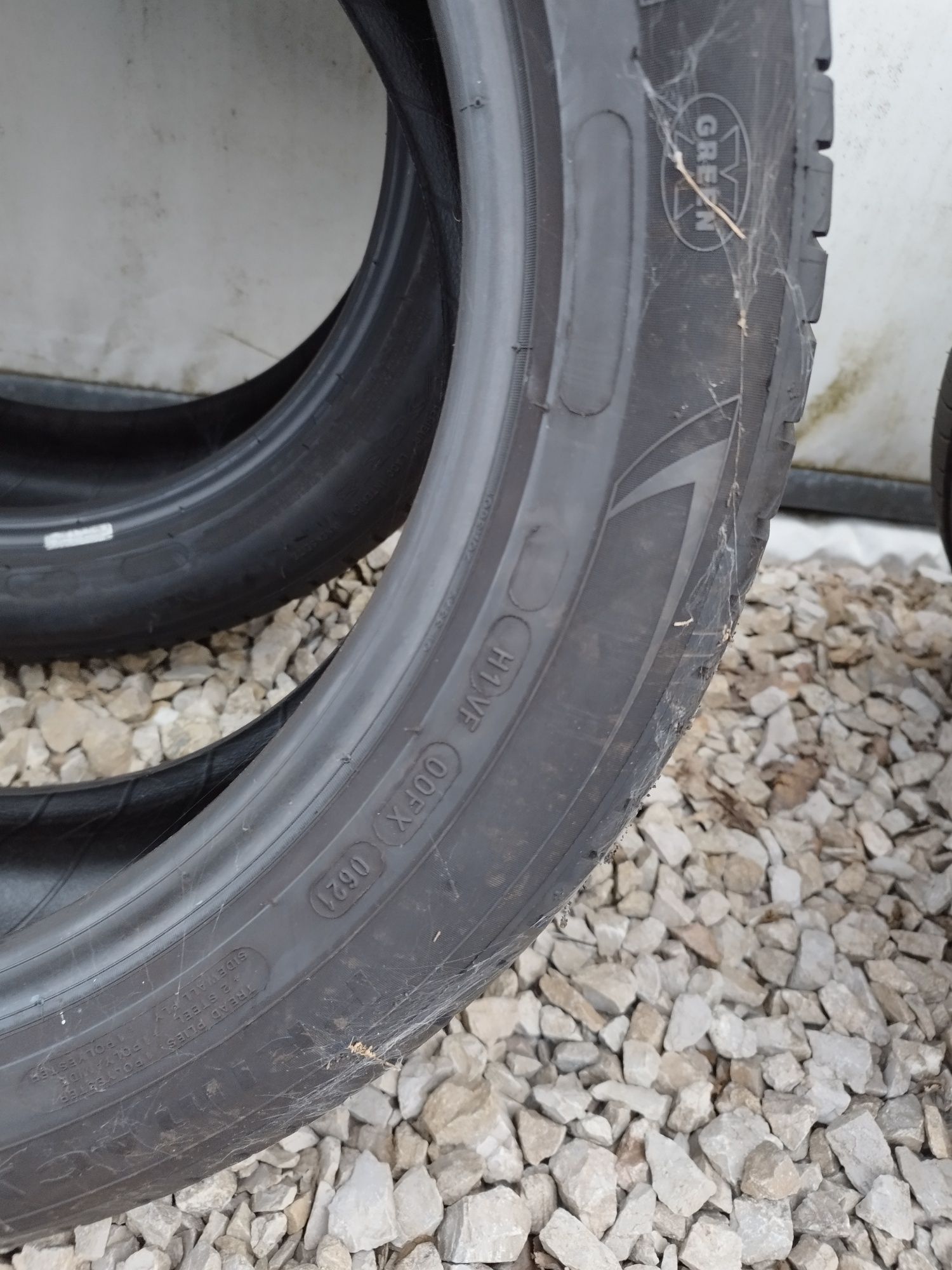 Ładne 2 opony michelin z 2021 roku 225/50/R18