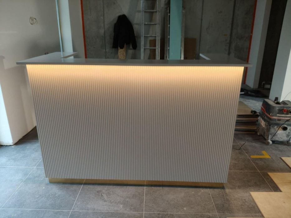 Luksusowa recepcja do salonu beauty