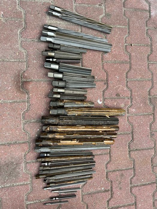 rozwiertak ręczny do metalu stożkowy NRSk