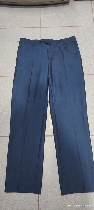 Чоловічий костюм 48 р