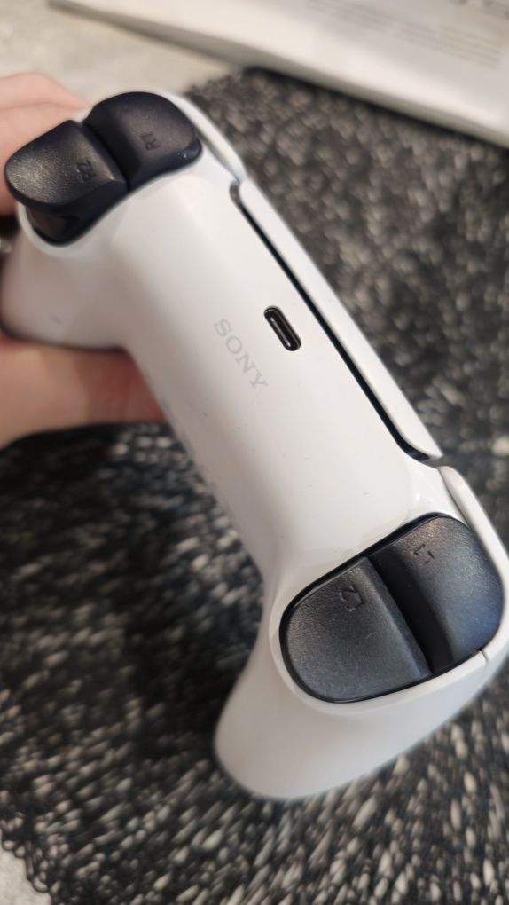 Playstation 5 Digital 825GB z Lepszym chłodzeniem plus org pad