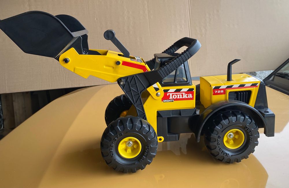 Tonka Mighty camião