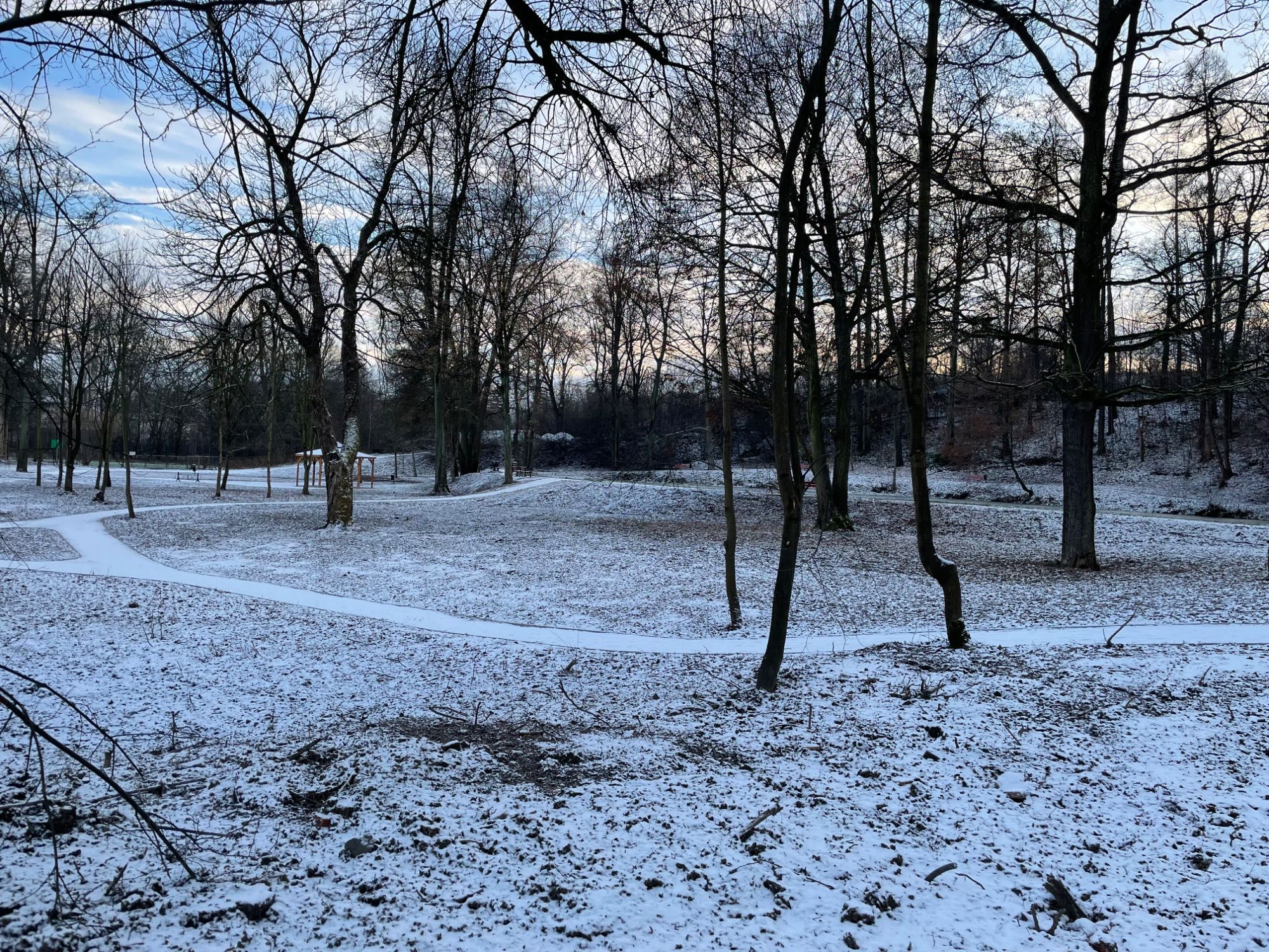 Działka budowlana 9a Leśna Smolnik przy drodze asfaltowej