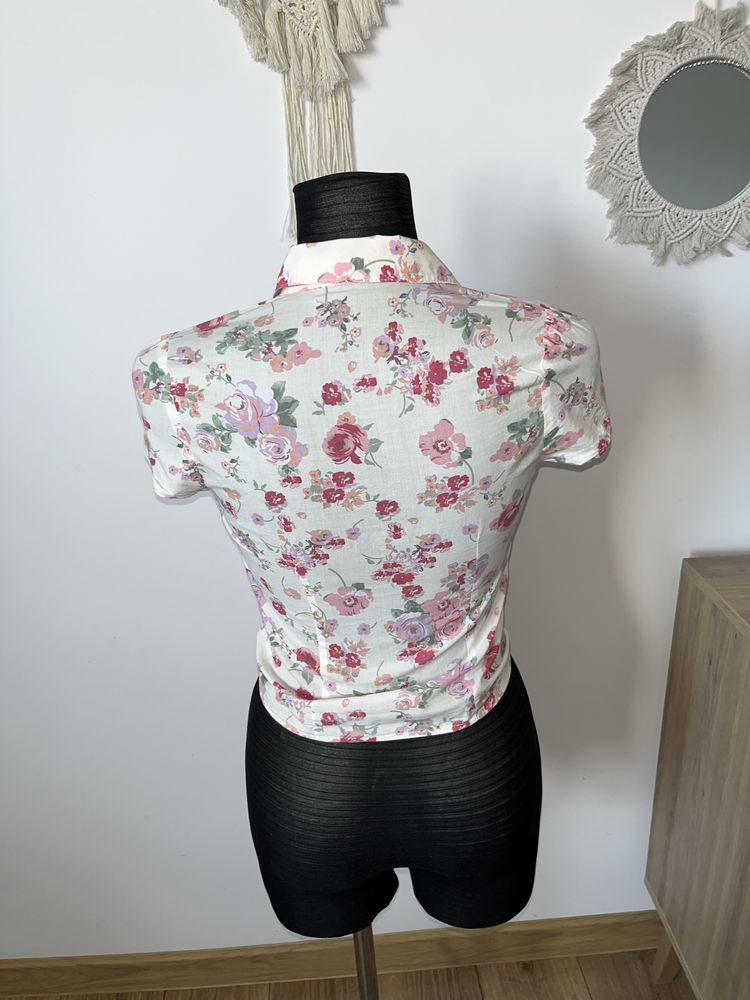 Bluzka koszula w kwiaty pin up S