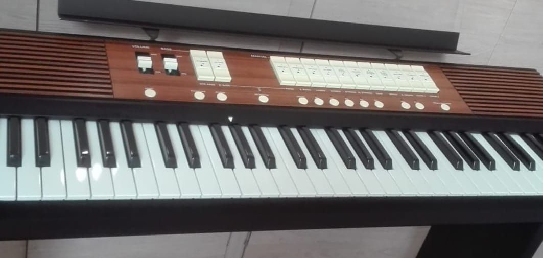 Roland C180 keyboard organy kościelne