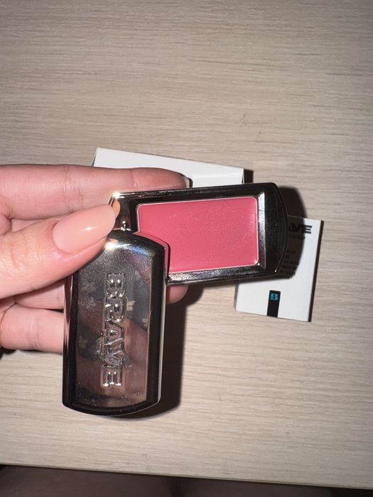 бальзам-слайдер Lip Sleek BRAYE з ремінцем