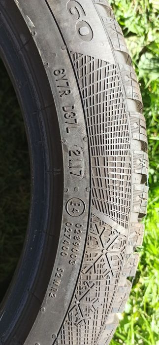 Opona zimowa Continental 225/45R17