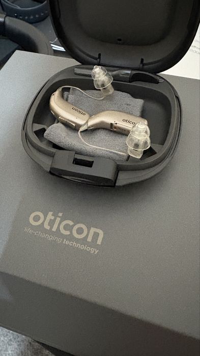 Aparelhos Auditivos Oticon More 3