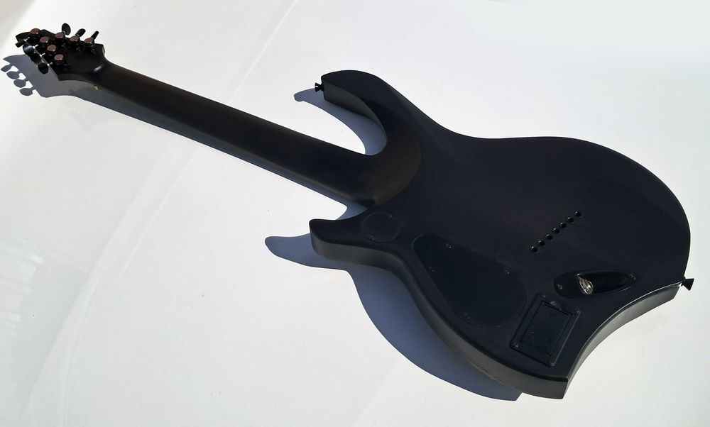 Електрогітара 7 струн мультімензура наскрізний гриф EMG