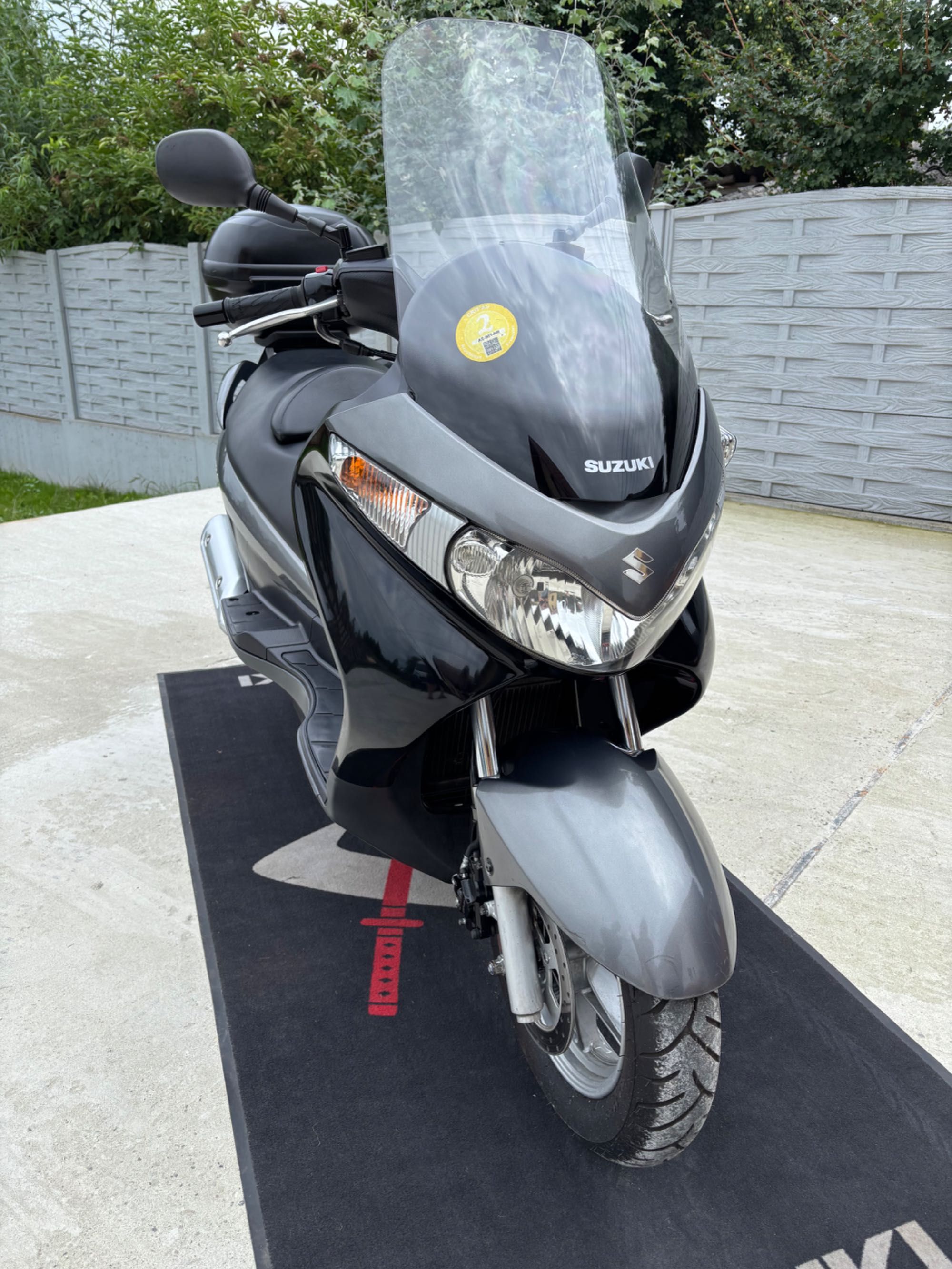 Suzuki Burgman 125