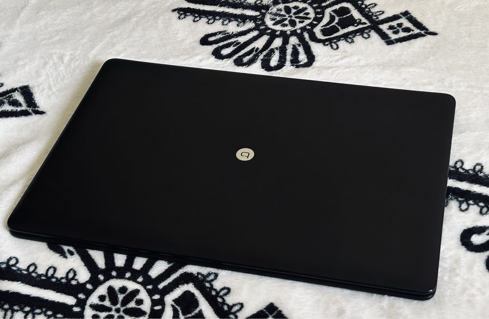 Sprzedam laptopa w bardzo dobrym stanie