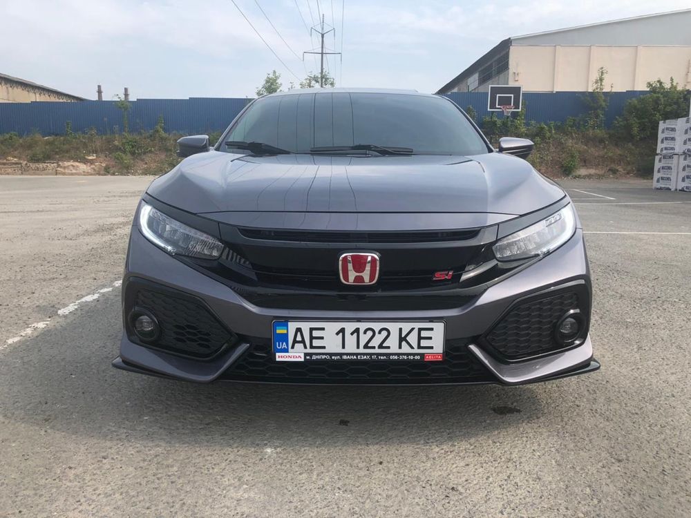 Бампер передний задний решетка обвес SI Honda Civic 10 седан хетчбек