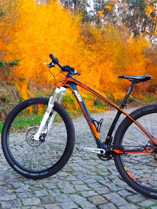 Bicicleta Carbono KTM 29" (negociável)