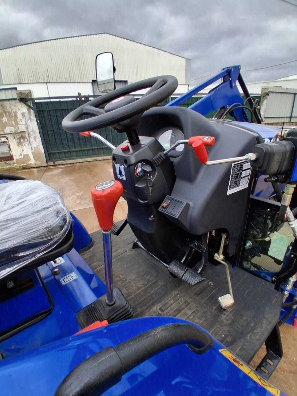 Trator Agrícola DongFeng