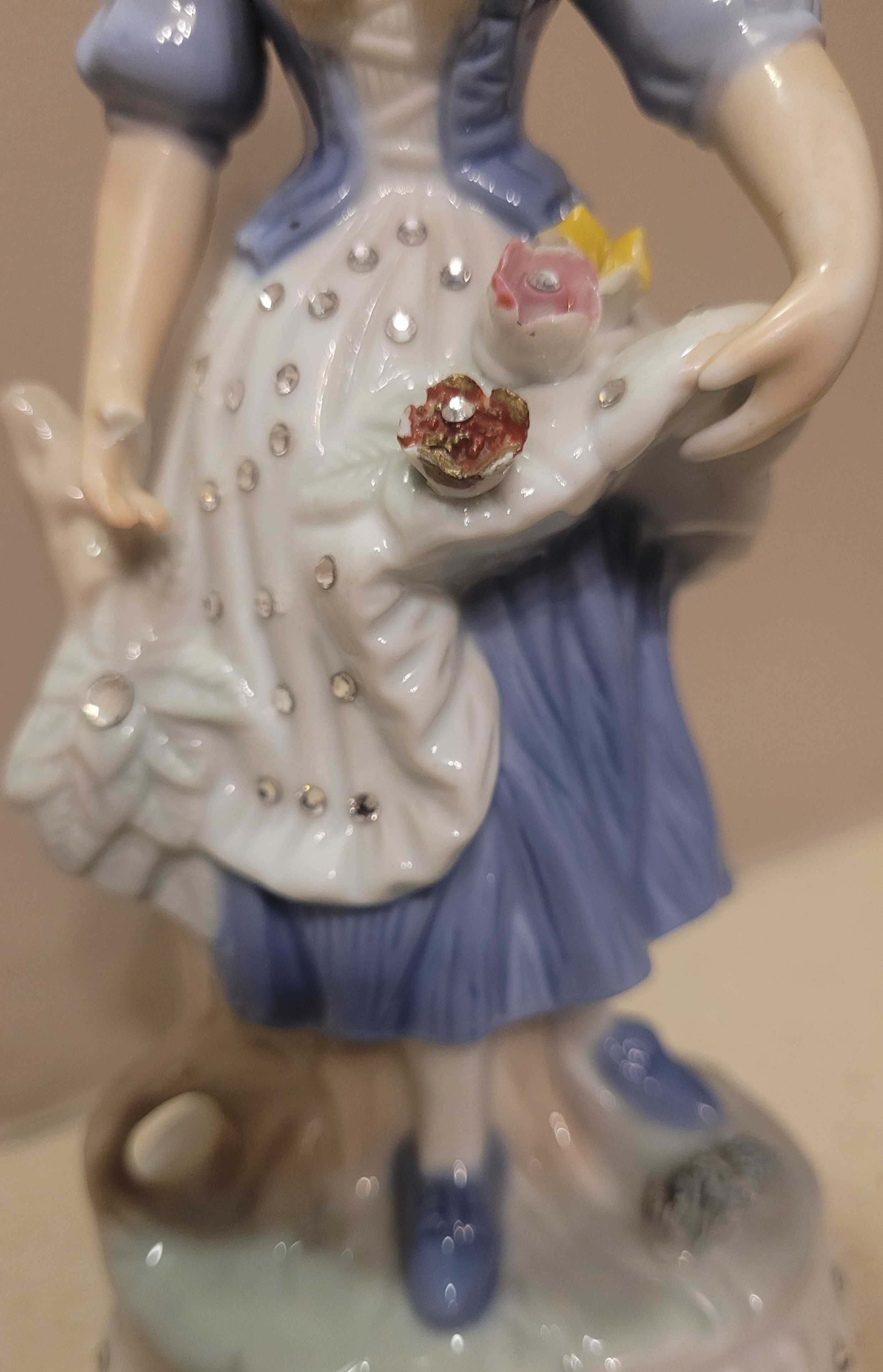 Porcelanowa DAMA z kapeluszem Sygnowana Capodimonte Swarovski