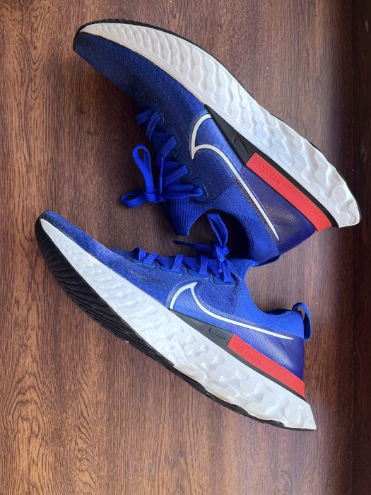 Кросівки 41.5 розмір Nike react оригінал