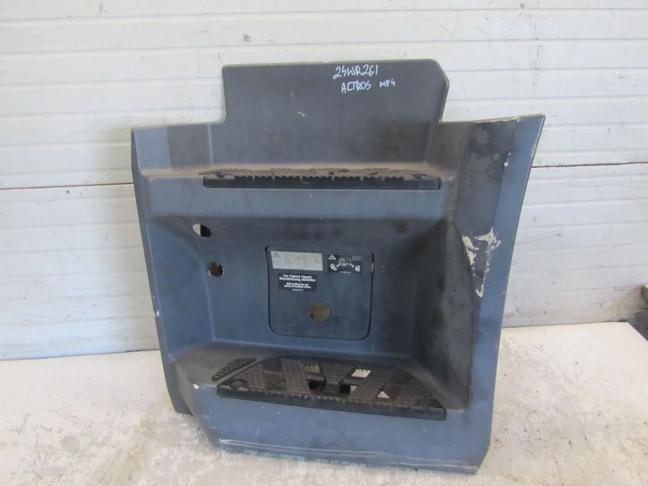 mercedes actros-axor mp4 11-19r stopień-stopnica lewy przód