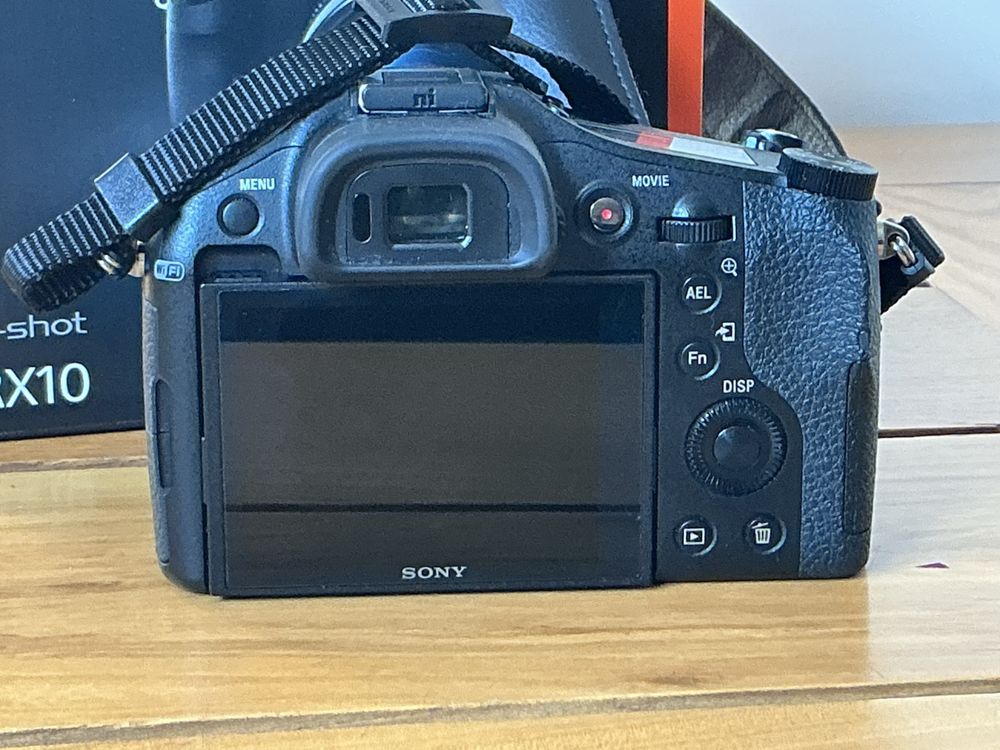 Sony RX10 Aparat foto. Stan idealny