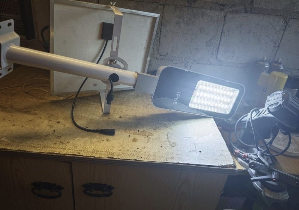 Lampa SOLARNA 1600W uliczna REGULOWANY Panel Mocna Ogrodowa UCHWYT