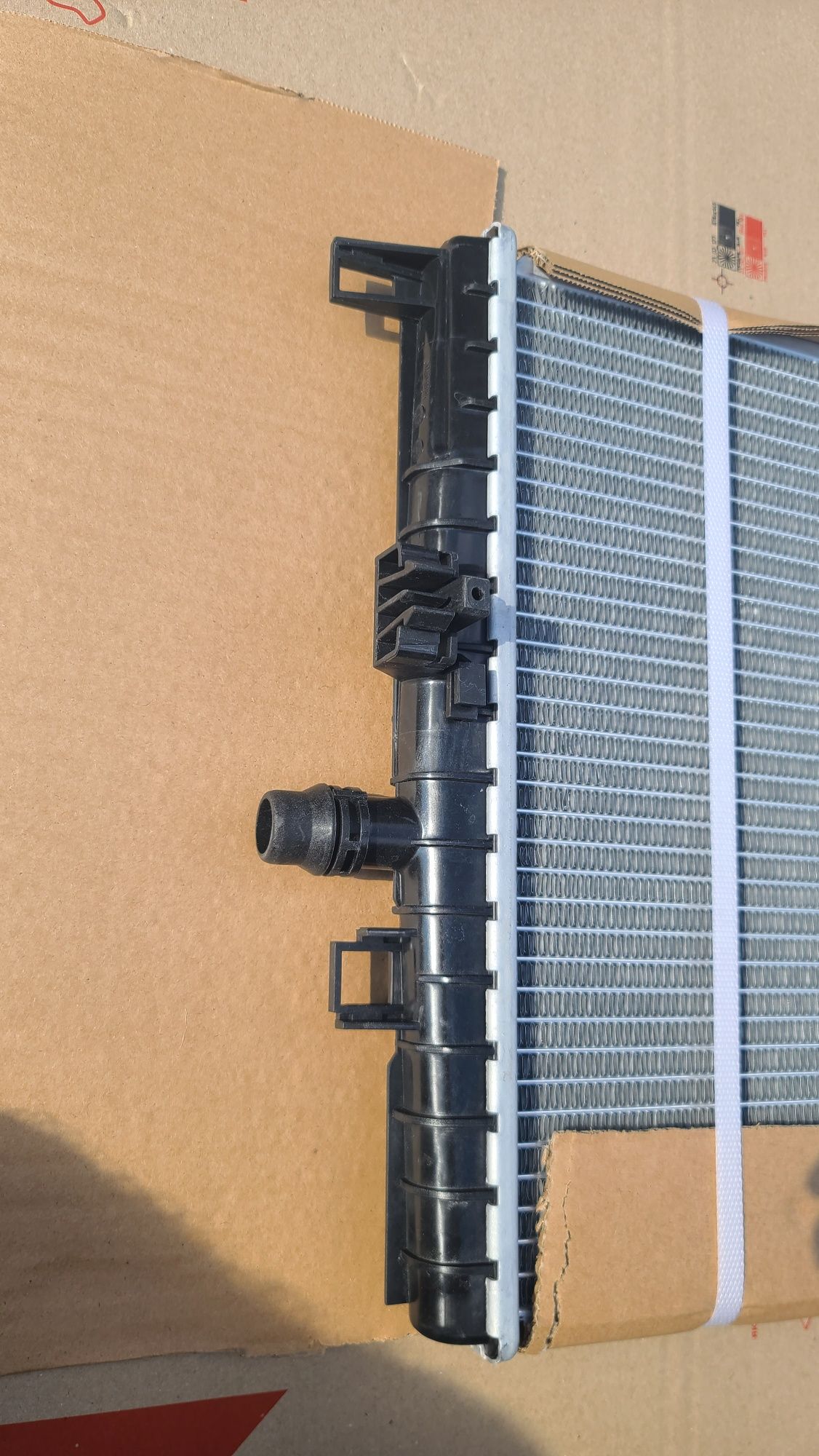 Tesla Model 3 / Y  Cooling Radiator радиатор 1494175-00-A