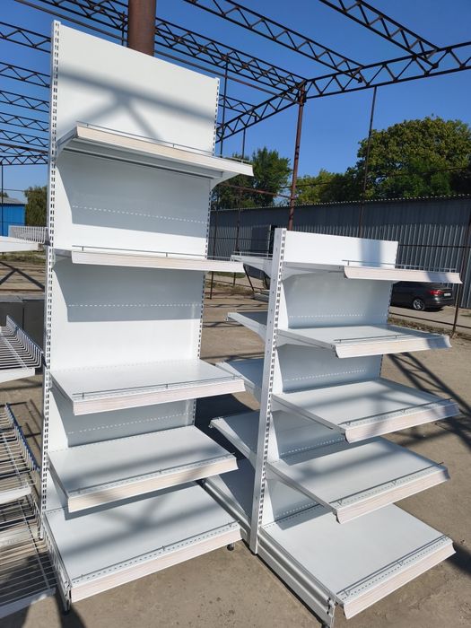 Торгівельне обладнання,стелажі металеві