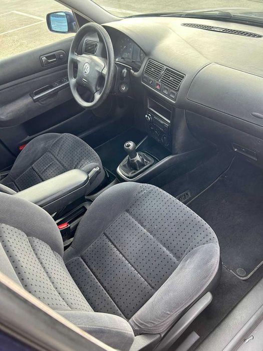 VW Golf IV – 1.4 Gasolina – 173 mil km – Bom Estado