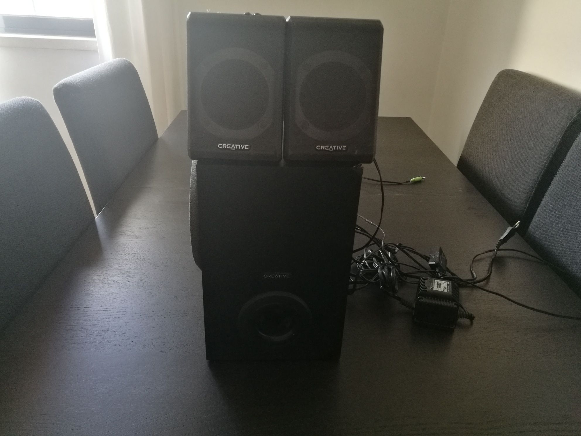 Colunas e subwofer criative para computador ou telemovel