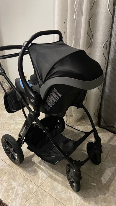 Carrinho de bebé kinderkraft moov 3 em 1
