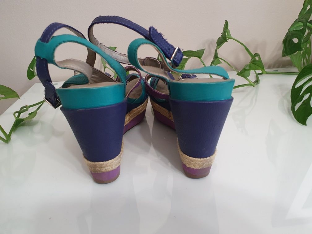 Wyjątkowe piękne letnie sandały Clarks damskie kolorowe
