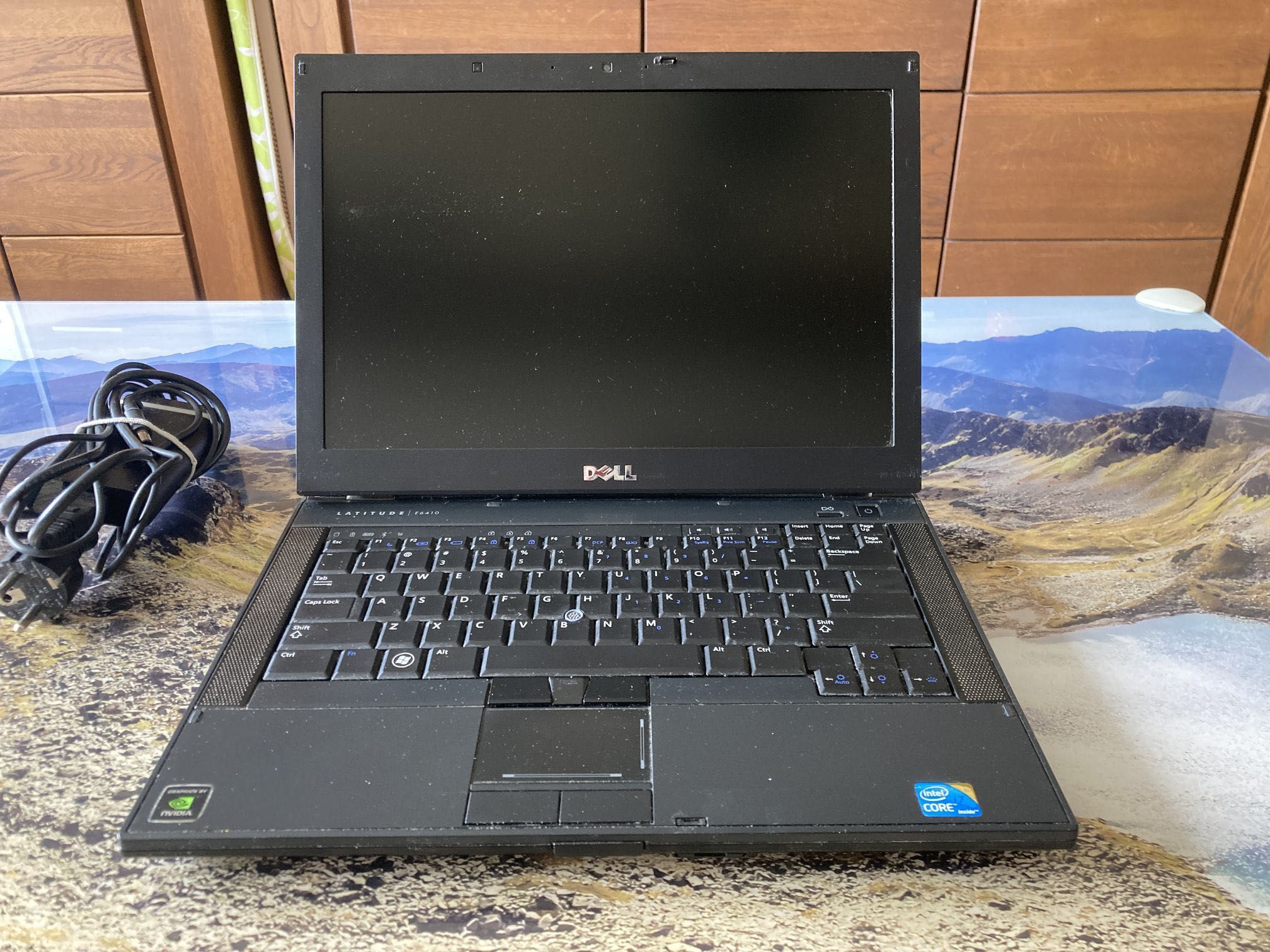 Dell Latitude E6410 i7-640M 8GB nVidia NVS 3100M 120GB SSD + 320GB HDD