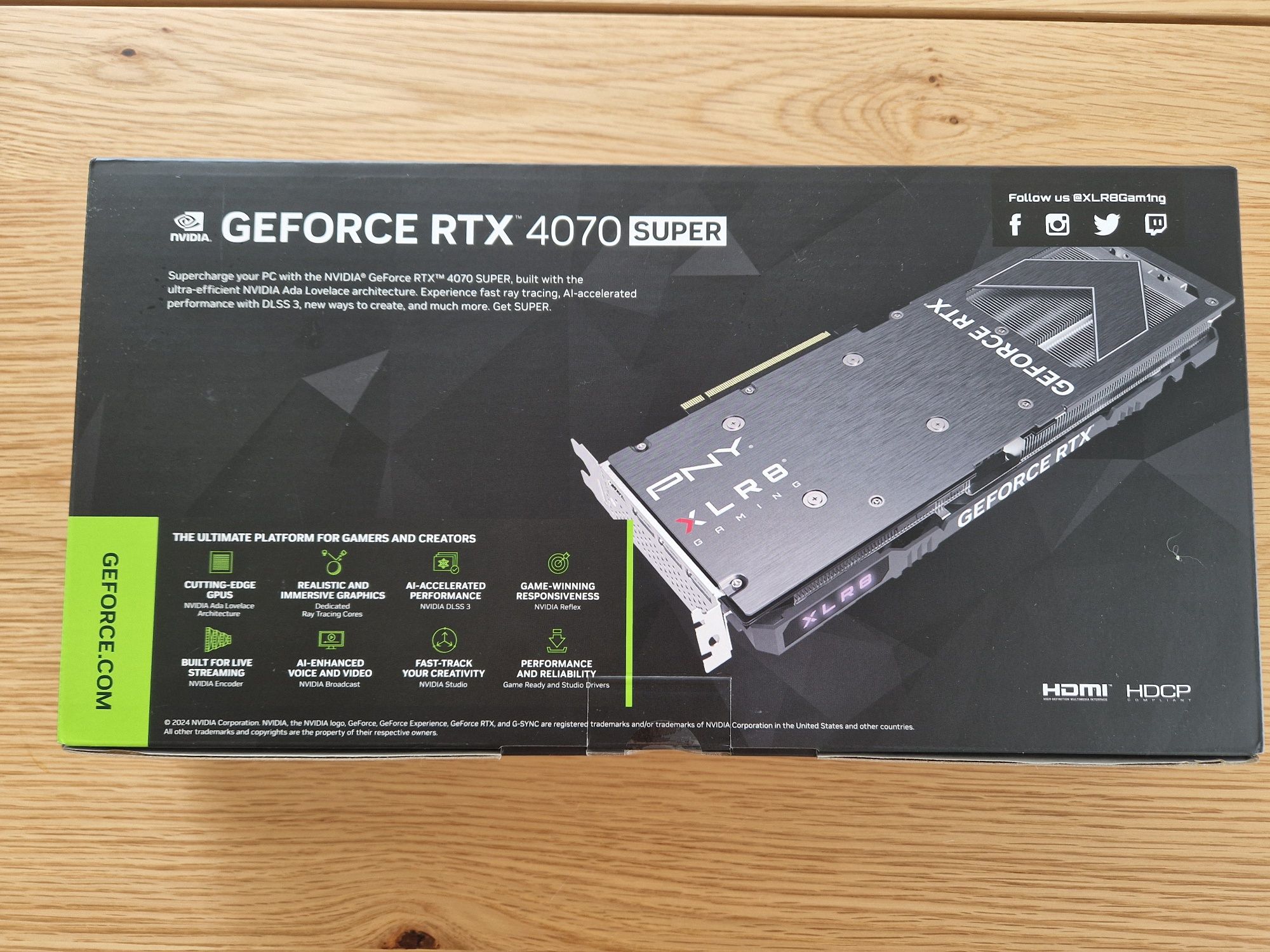 PNY GeForce RTX 4070 SUPER XLR8 Gaming VERTO X3 oc 12GB gddr6x