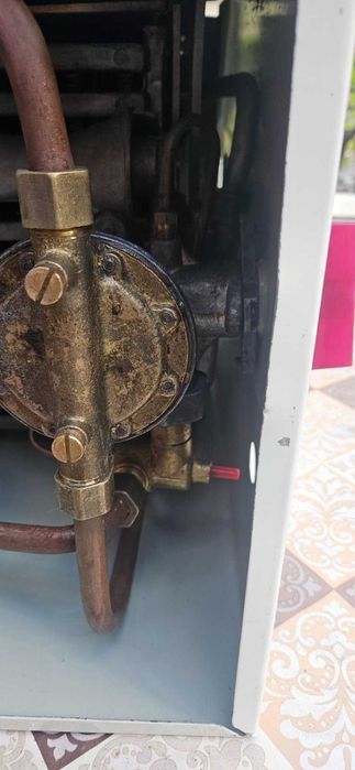 Новая Газовая колонка времен СССР