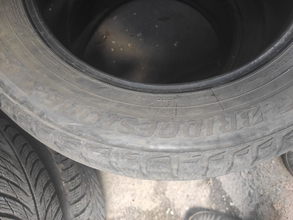 Зимові колеса, бріджстоун та нексен 235/60/R18