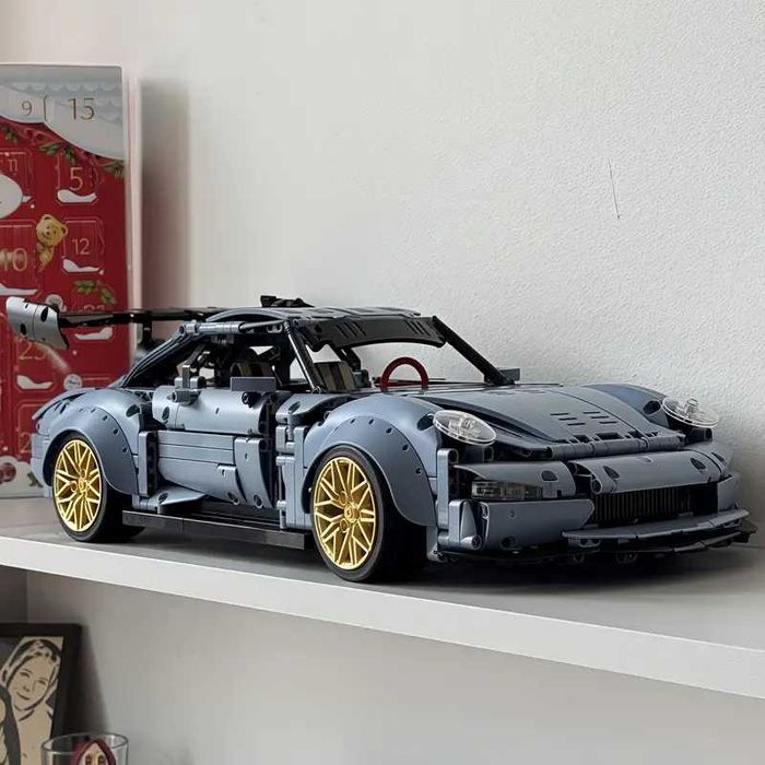 Конструктор Porsche 911. Масштаб 1:10. 2100 деталей.