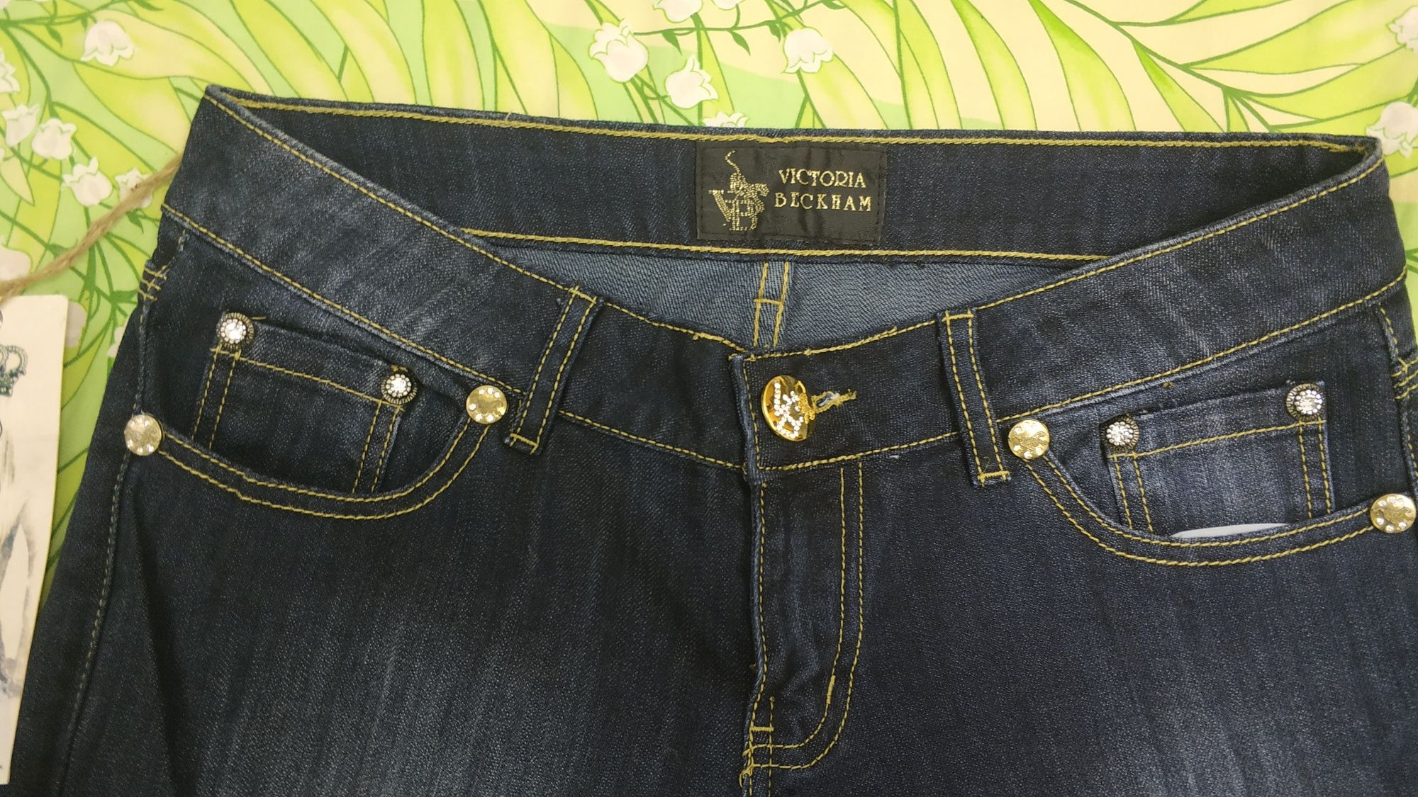 Женские джинсы Victoria Beckham новые