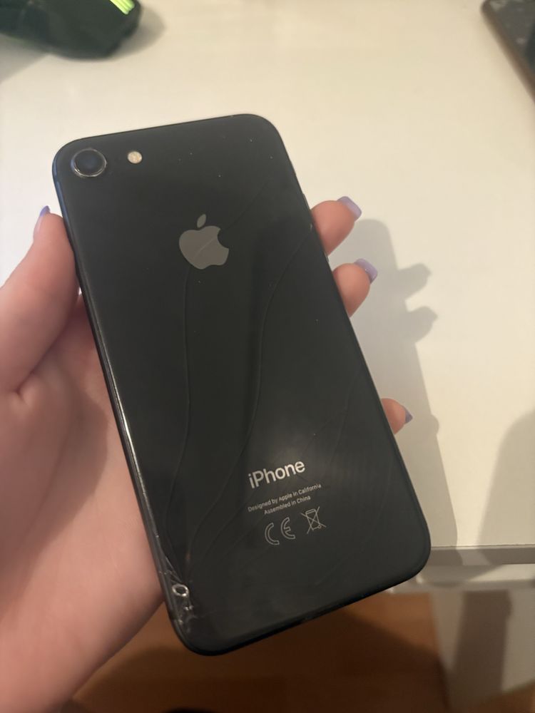 Iphone 8 stan baterii 100%