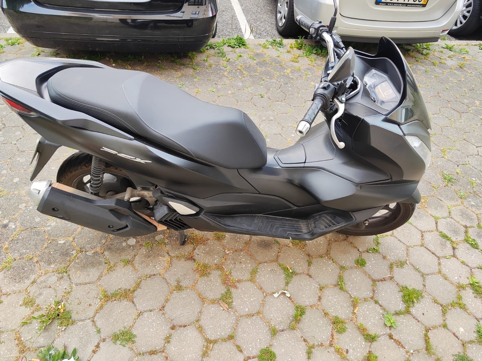Mota PCX 2023 top