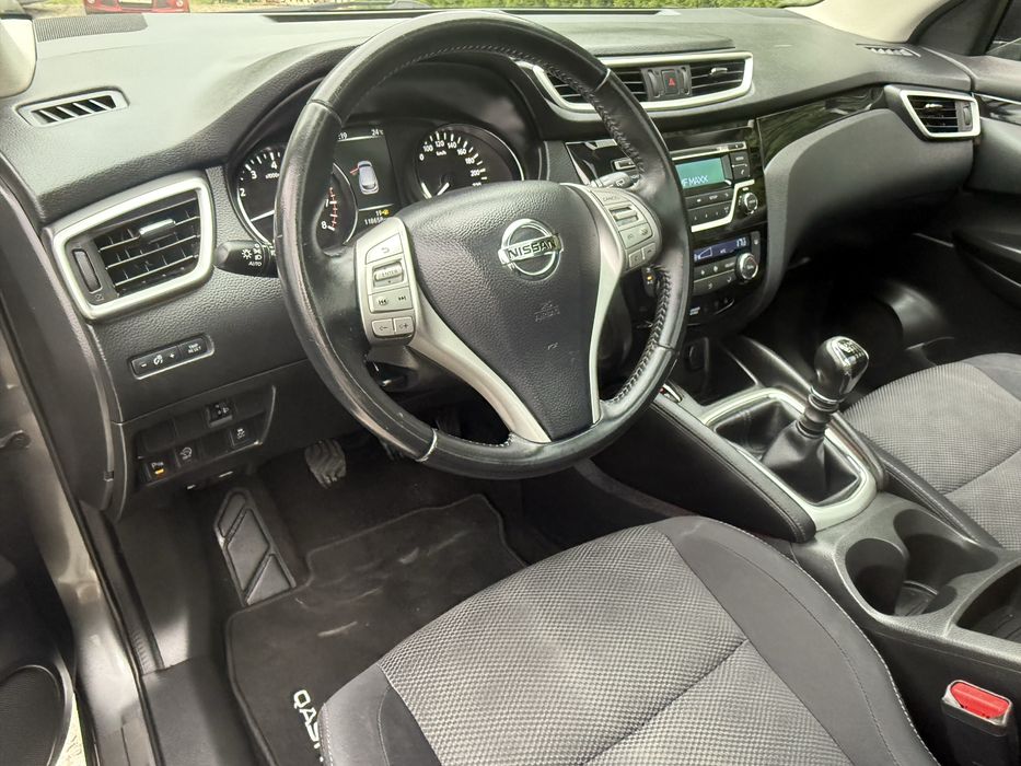 NISSAN QASHQAI 1.2 benzyna,115KM, Szklany dach, czujniki, euro6, Led,