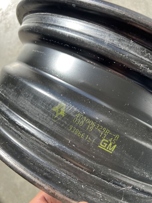 Диски Trafic Vivaro r16