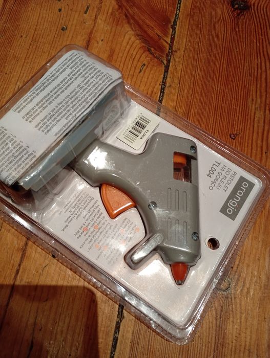 Pistolety pistolet do klejenia