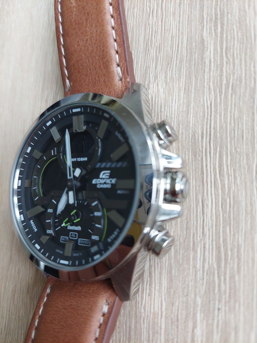 Zegarek Casio Edifice ECB-30P-1AEF