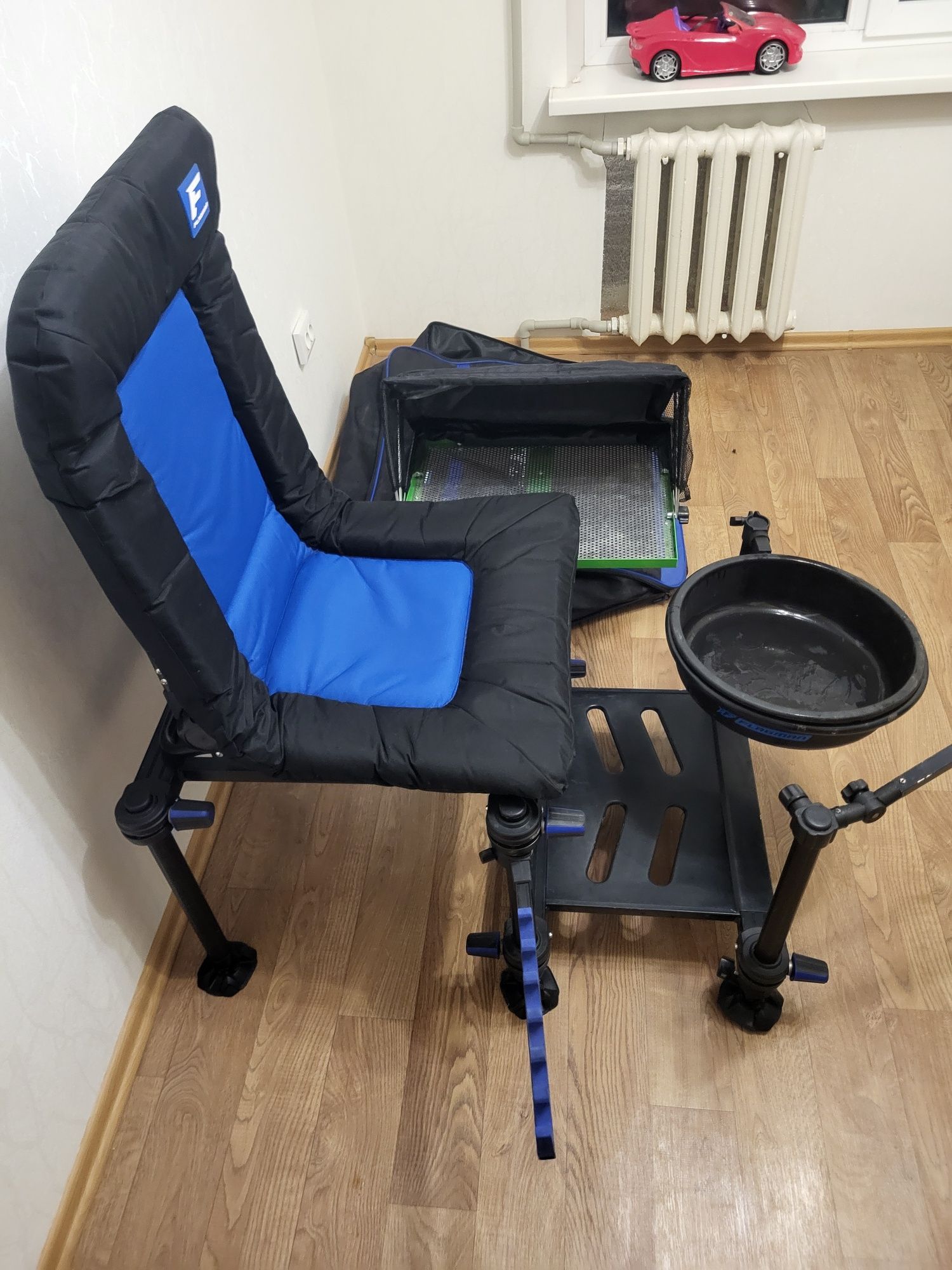 Продам идеальное фидерное кресло в наборе
