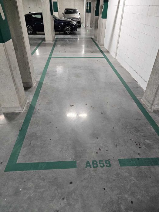 Miejsce parkingowe postojowe garaż podziemny Parking Zatorska 164 Wroc