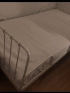 Sprzedam łóżko dzieciece 80x200 z materacem