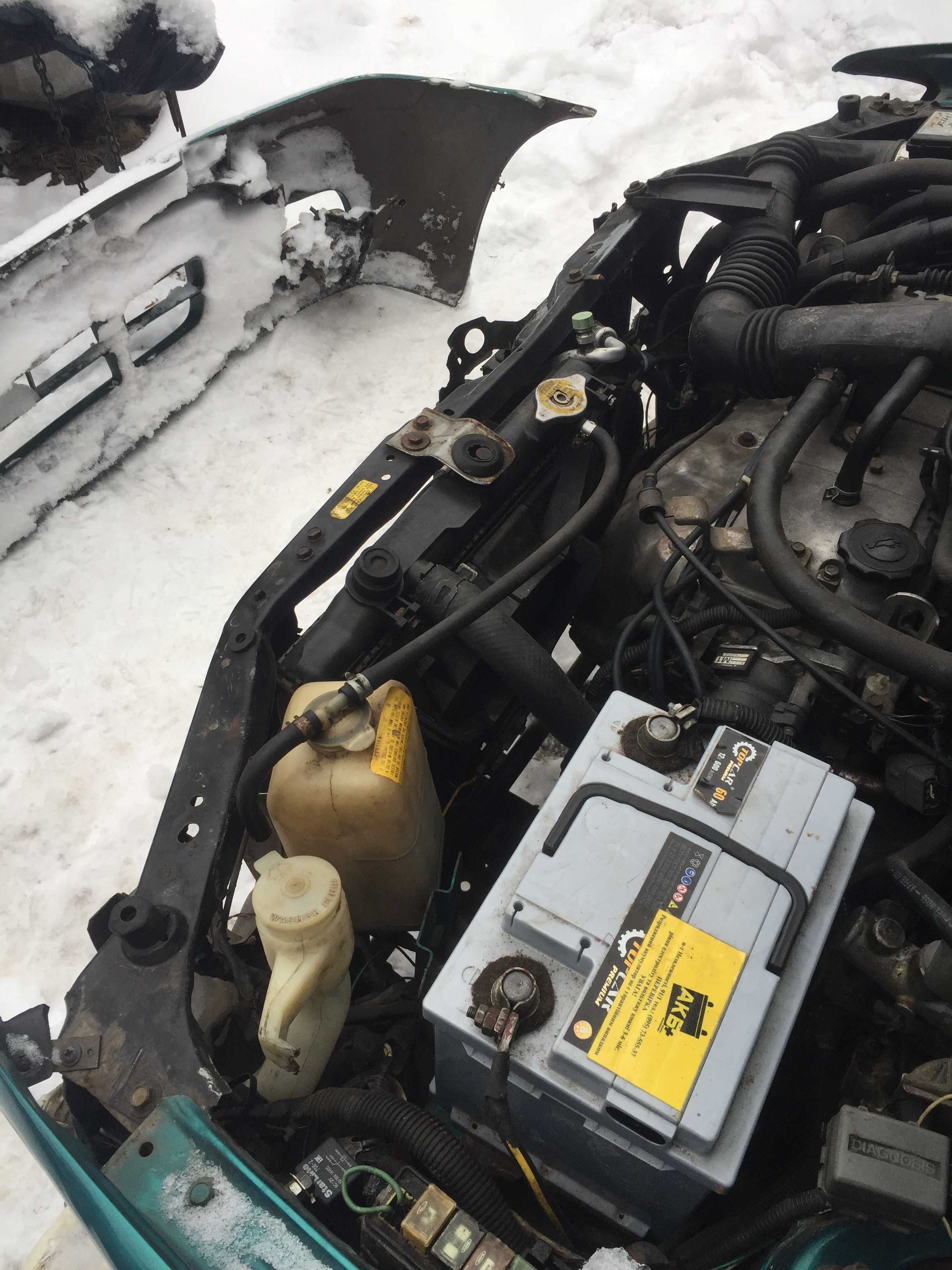 Mazda demio 2000, 1,3і На запчастини